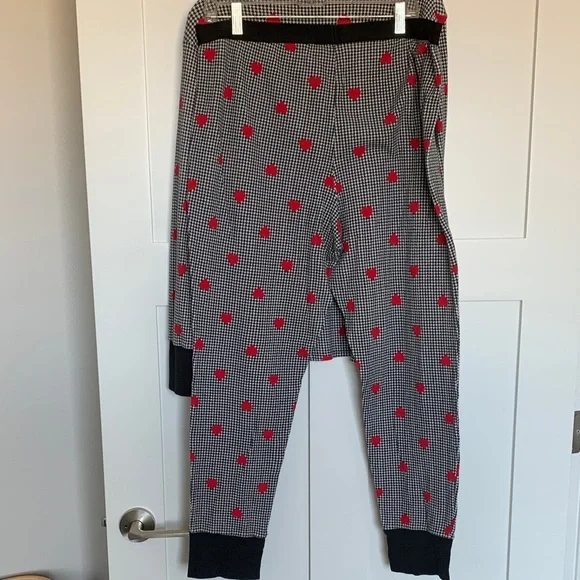 Victoria's Secret Black & White Houndstooth Pajama Top bottom Red Heart Print - Picture 6 of 11
